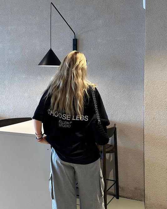 T-SHIRT "Choose Less" - NOIR