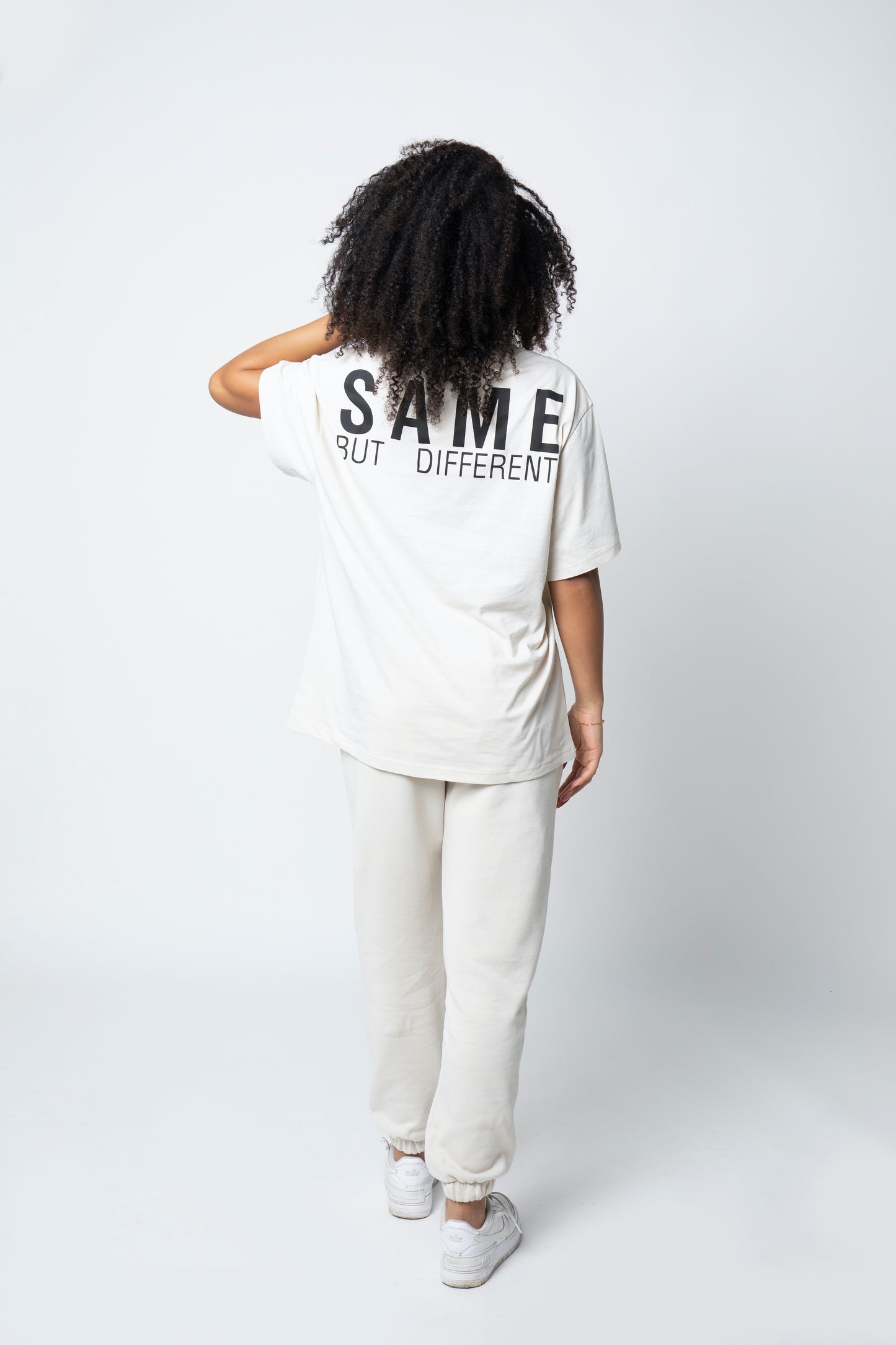 T-SHIRT "Same But Different" - BEIGE